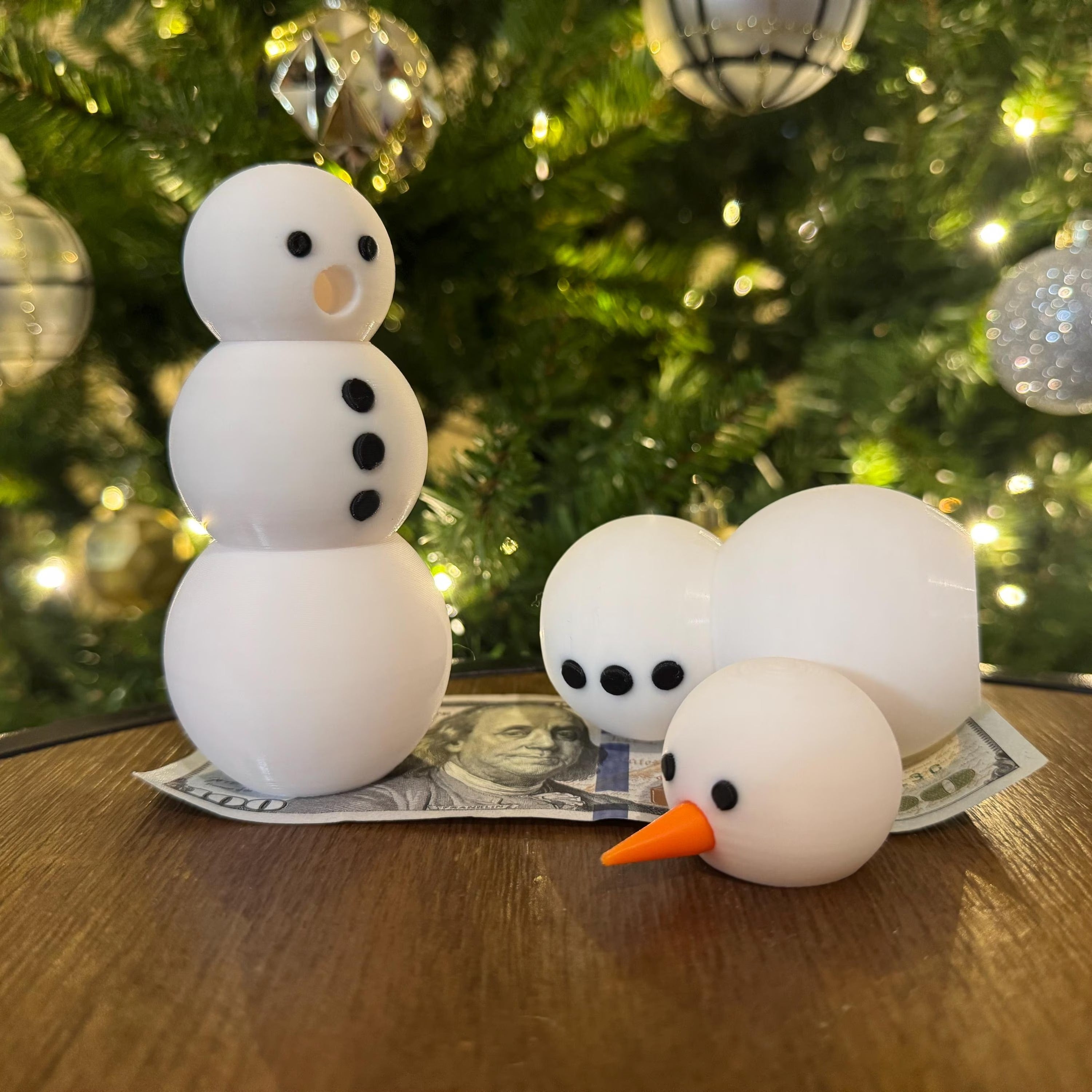 3D-Printed Snowman Puzzle Gift Box